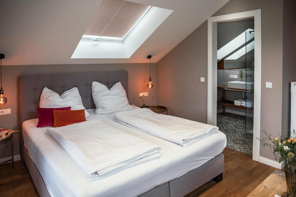 Allgaeuer Genusshotel Und Historischer Dorfgasthof Hirsch Leutkirch im Allgau Ngoại thất bức ảnh